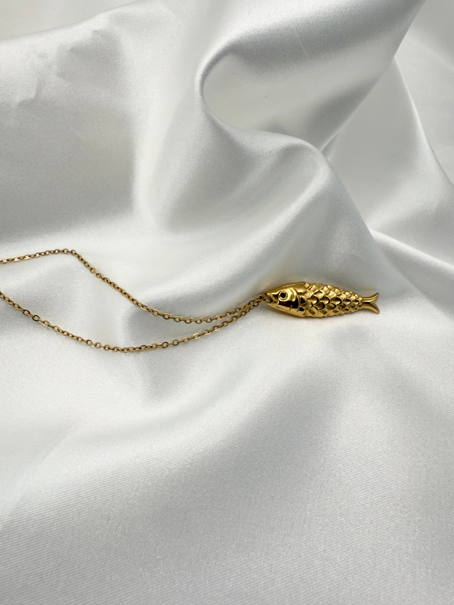 Pesca Necklace