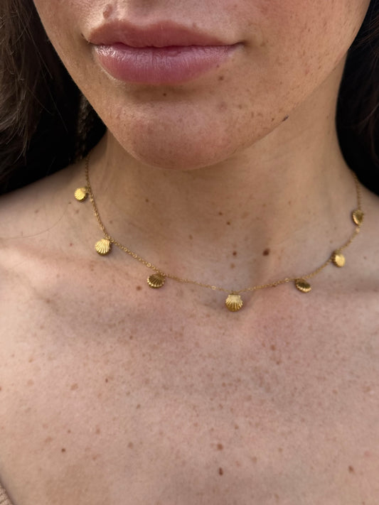 Shella Necklace