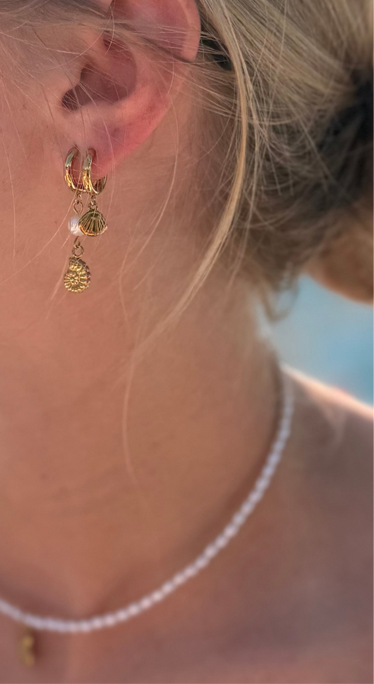 Conchita Hoops