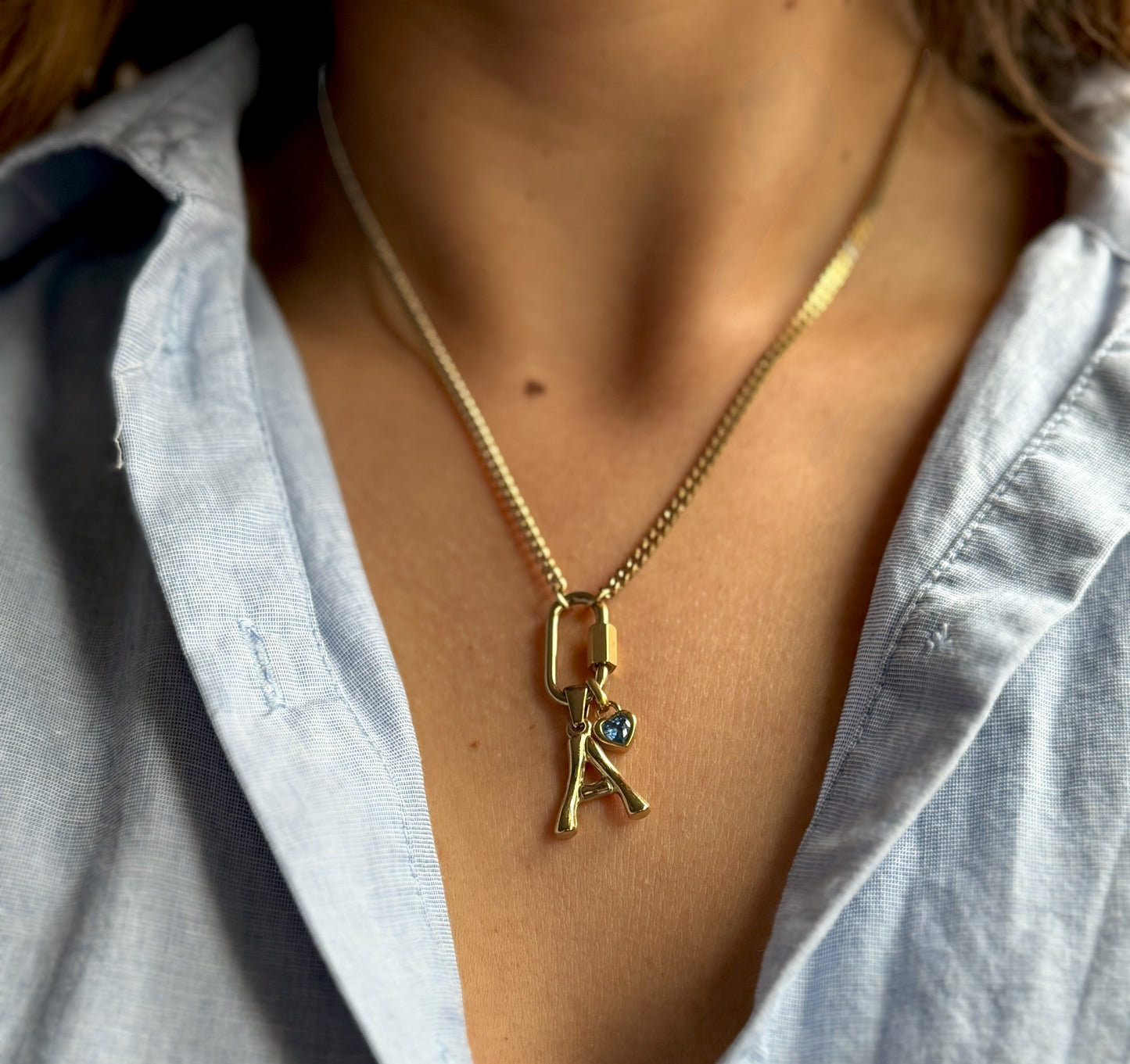 Bestseller Charmkette – Buchstabe & Geburtsstein