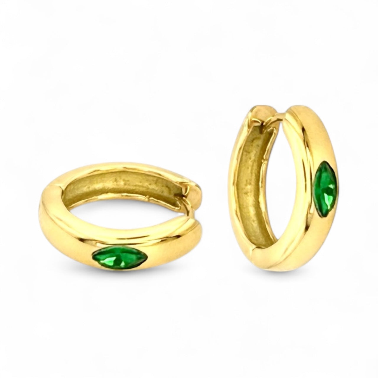 Lyra Hoops Creolen aus 18K vergoldetem Edelstahl mit grünem Stein